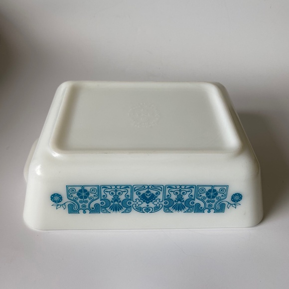 Pyrex Horizon Blue 1-1/2 Quart #503 Refrigerator Dish 1963 Vintage - Picture 2 of 6